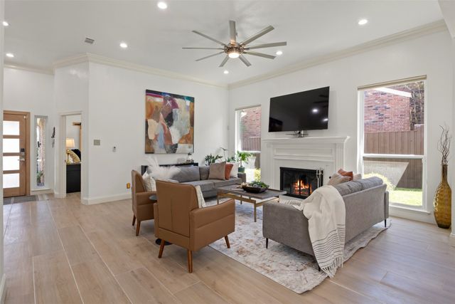 1500 Travis Circle S, Irving, TX 75038