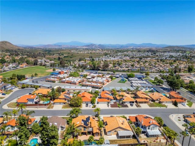 25496 Blackthorne, Murrieta, CA 92563