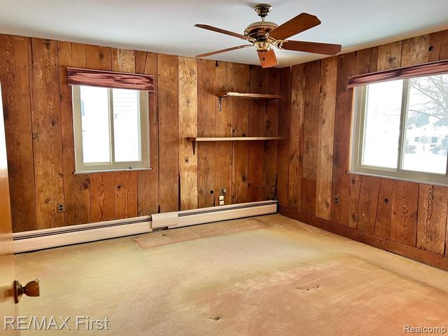 1203 Woodsboro Drive, Royal Oak, MI 48067