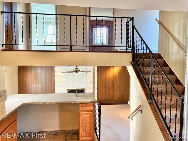 1203 Woodsboro Drive, Royal Oak, MI 48067