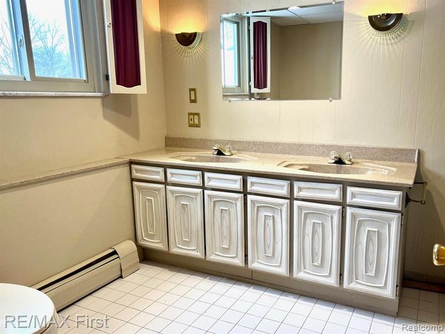 1203 Woodsboro Drive, Royal Oak, MI 48067