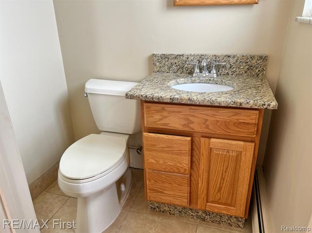 1203 Woodsboro Drive, Royal Oak, MI 48067