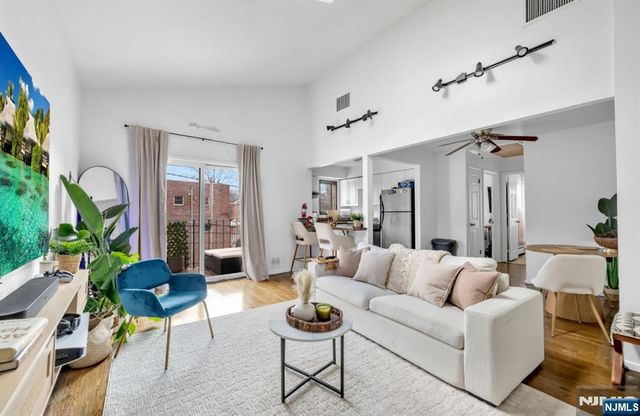 349 Gorge Road, Cliffside Park, NJ 07010