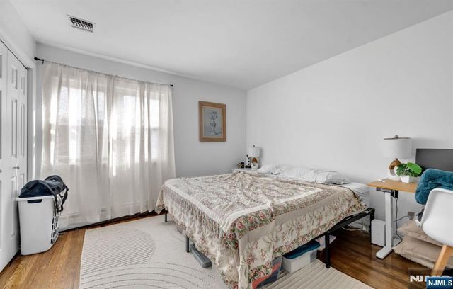 349 Gorge Road, Cliffside Park, NJ 07010