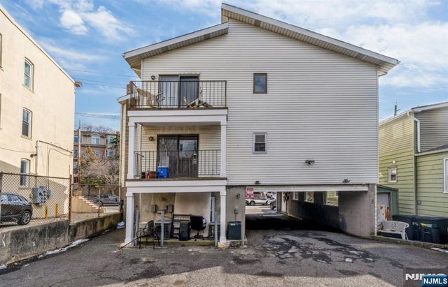 349 Gorge Road, Cliffside Park, NJ 07010