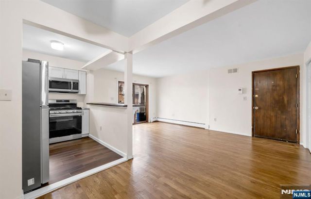 349 Gorge Road, Cliffside Park, NJ 07010