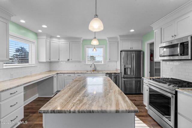 1055 Waterlily Road, Coinjock, NC 27923