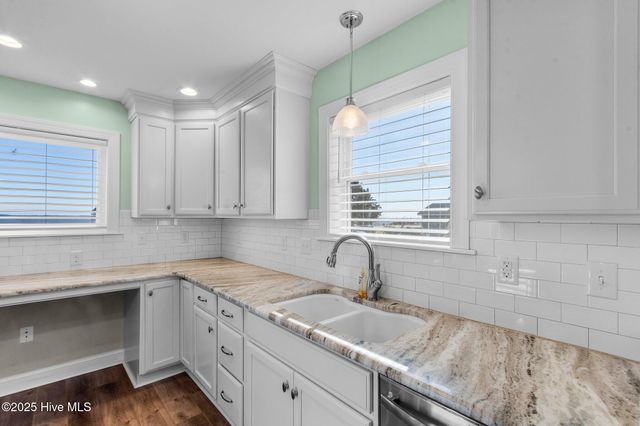 1055 Waterlily Road, Coinjock, NC 27923