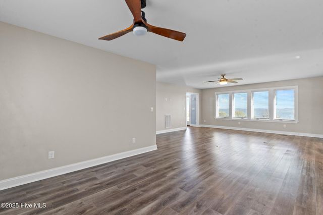 1055 Waterlily Road, Coinjock, NC 27923