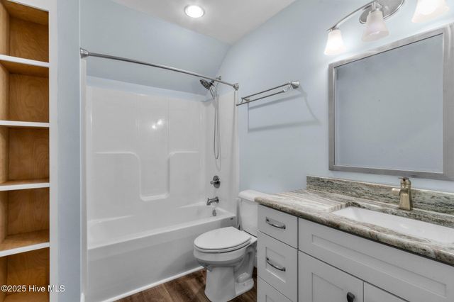 1055 Waterlily Road, Coinjock, NC 27923