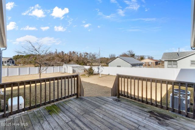 1055 Waterlily Road, Coinjock, NC 27923