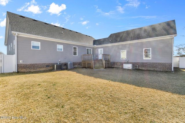 1055 Waterlily Road, Coinjock, NC 27923