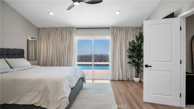 6030 Maury Avenue, Woodland Hills, CA 91367