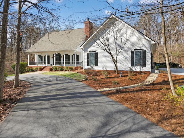 1400 Dogwood Valley Road, Tunnel Hill, GA 30755