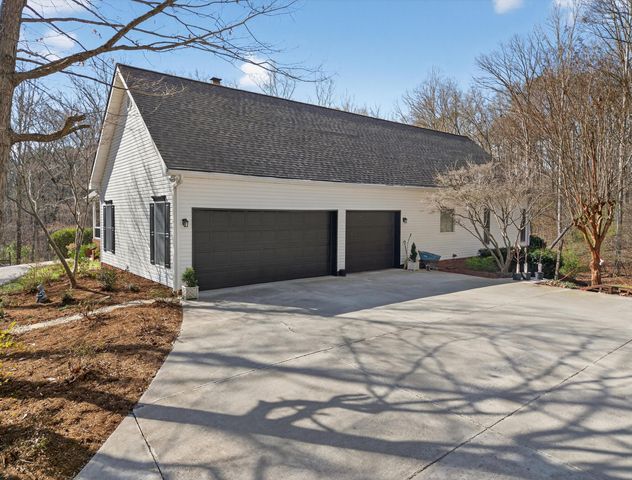 1400 Dogwood Valley Road, Tunnel Hill, GA 30755