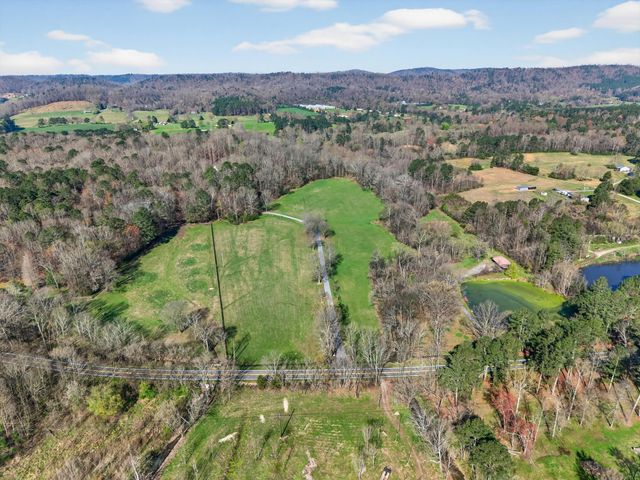 1400 Dogwood Valley Road, Tunnel Hill, GA 30755