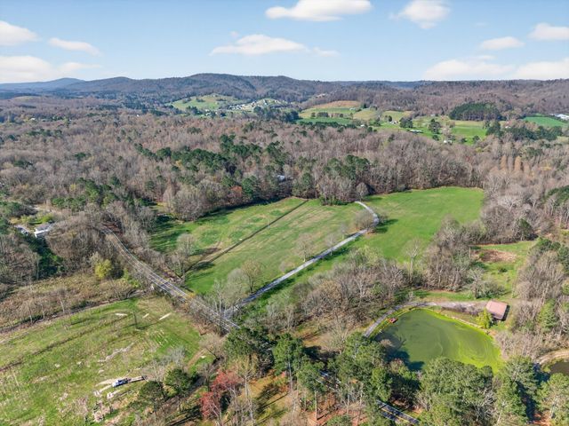1400 Dogwood Valley Road, Tunnel Hill, GA 30755