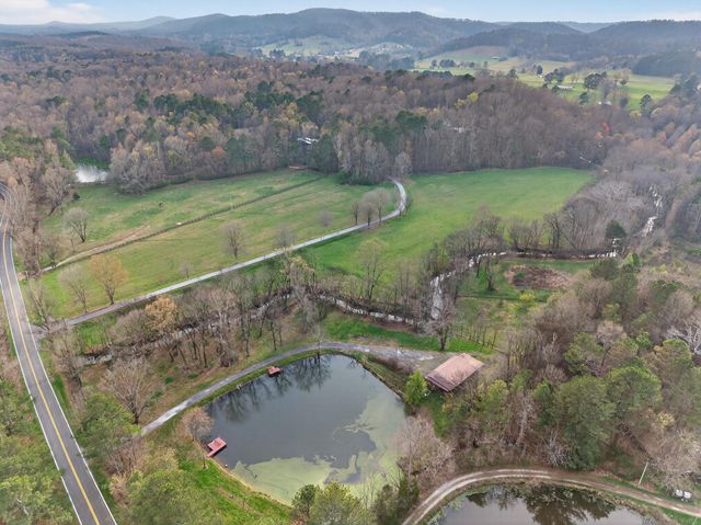1400 Dogwood Valley Road, Tunnel Hill, GA 30755