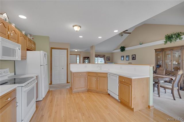 53 Alexander Parkway, Pendleton, NY 14120