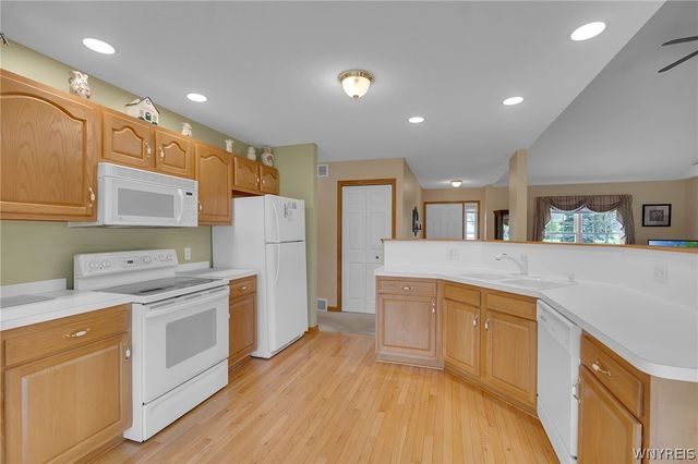 53 Alexander Parkway, Pendleton, NY 14120