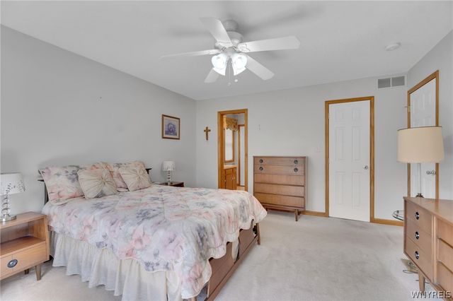53 Alexander Parkway, Pendleton, NY 14120
