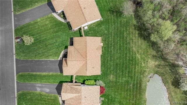 53 Alexander Parkway, Pendleton, NY 14120