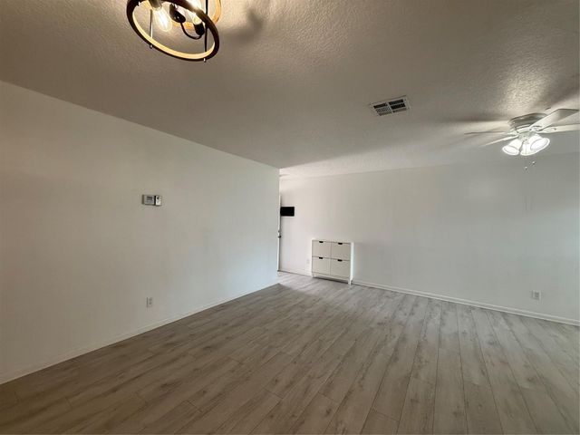 6101 Woodlake Blvd 6101, Greenacres, FL 33463