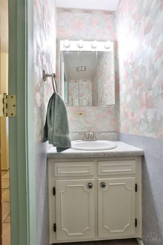 6051 Shelrich Court, Cincinnati, OH 45247