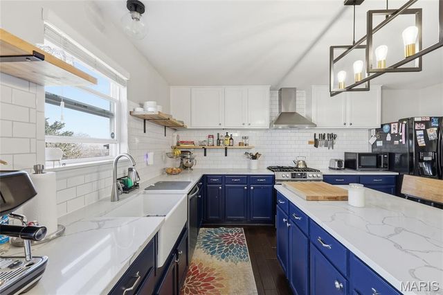 361 Magoffin Trails Court, Oakville, MO 63129