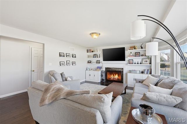 361 Magoffin Trails Court, Oakville, MO 63129