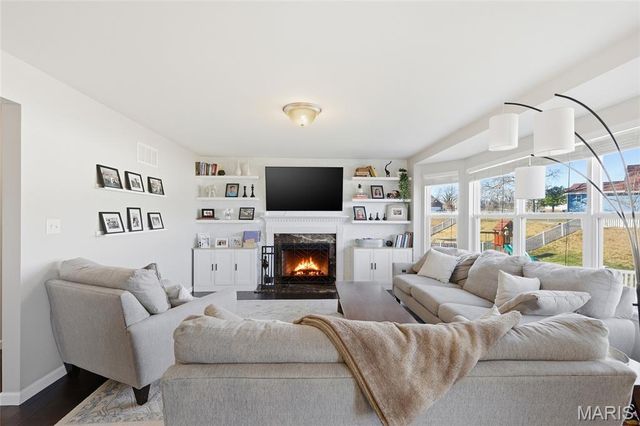 361 Magoffin Trails Court, Oakville, MO 63129