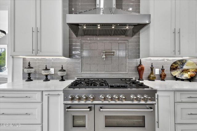 30316 Jacqueline Place, Perrysburg, OH 43551