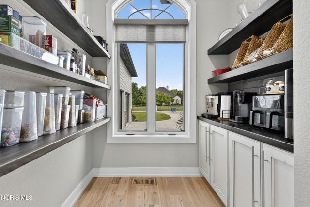 30316 Jacqueline Place, Perrysburg, OH 43551