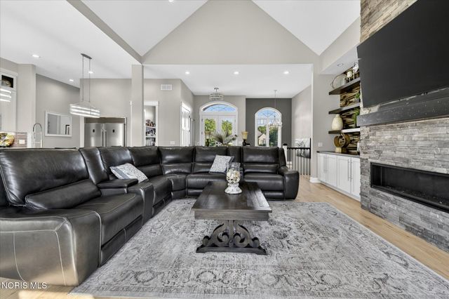 30316 Jacqueline Place, Perrysburg, OH 43551