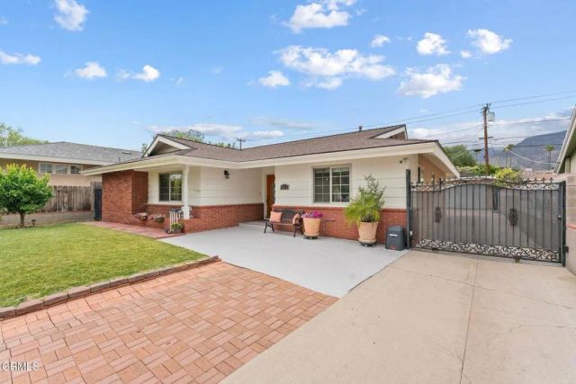 2415 Casa Grande Street, Pasadena, CA 91104