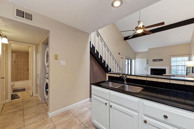 2611 Grants Lake Boulevard 222, Sugar Land, TX 77479