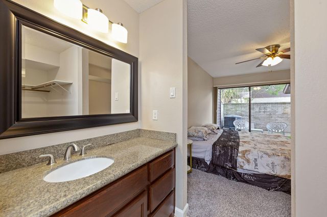 2611 Grants Lake Boulevard 222, Sugar Land, TX 77479