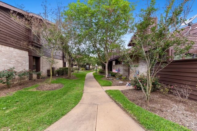 2611 Grants Lake Boulevard 222, Sugar Land, TX 77479