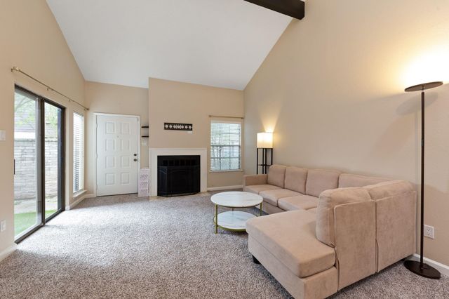 2611 Grants Lake Boulevard 222, Sugar Land, TX 77479