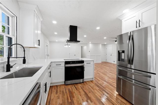 2738 Odum Street, Snellville, GA 30078