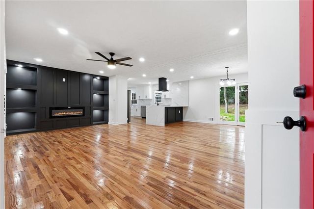2738 Odum Street, Snellville, GA 30078