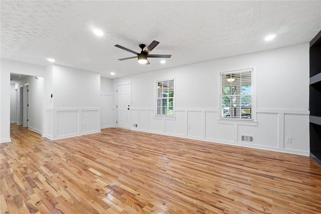 2738 Odum Street, Snellville, GA 30078