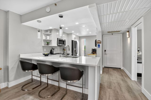 20 Royal Palm Way 503, Boca Raton, FL 33432