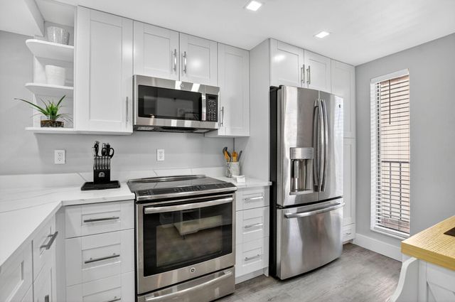 20 Royal Palm Way 503, Boca Raton, FL 33432