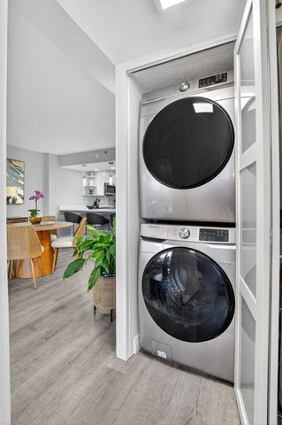 20 Royal Palm Way 503, Boca Raton, FL 33432