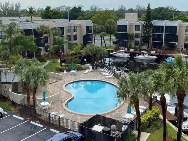 20 Royal Palm Way 503, Boca Raton, FL 33432
