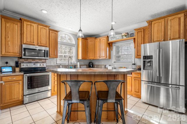2533 Lail Road, Morganton, NC 28655