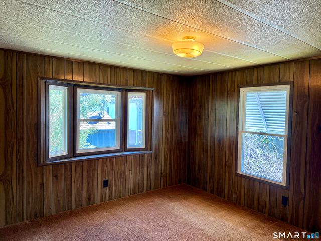 28 Cheyenne Road, East Hartford, CT 06118