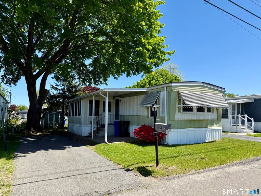 28 Cheyenne Road, East Hartford, CT 06118