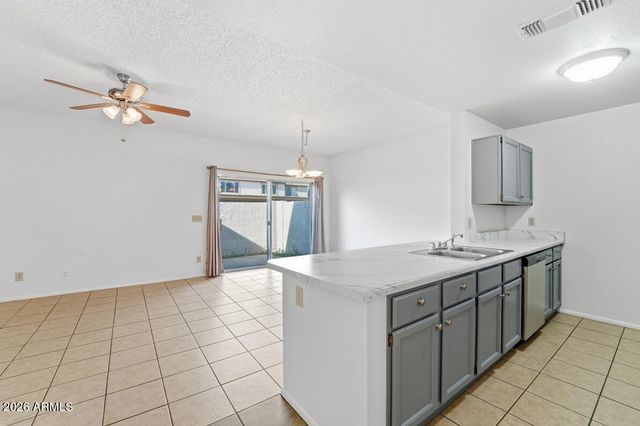 4114 E UNION HILLS Drive 1004, Phoenix, AZ 85050